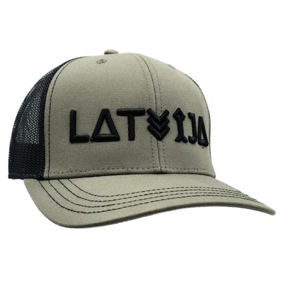 LATVIJA - ar sietu, cietu priekšu 